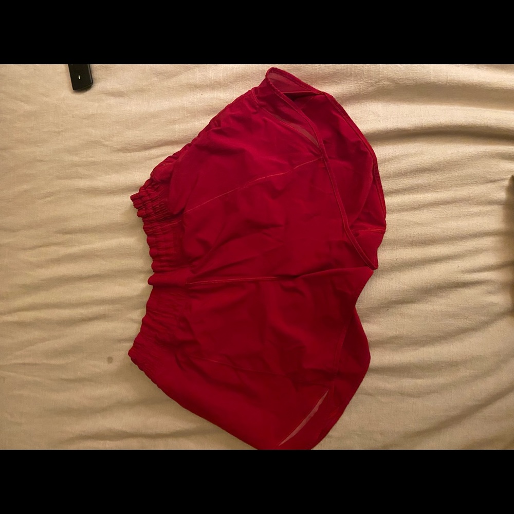 red lululemon hotty hot shorts